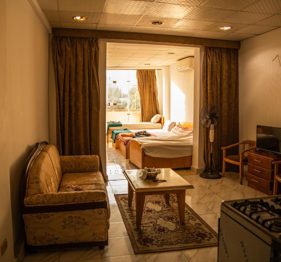 Station House Apartment Dahab Bagian luar foto