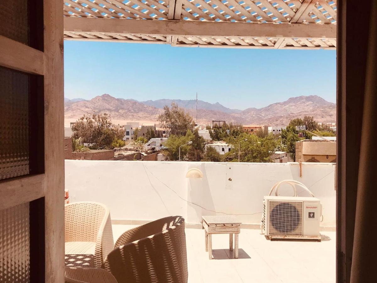 Station House Apartment Dahab Bagian luar foto